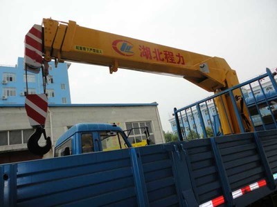 张家界随车吊采购指南 厂家、供应商、报价与资料查询